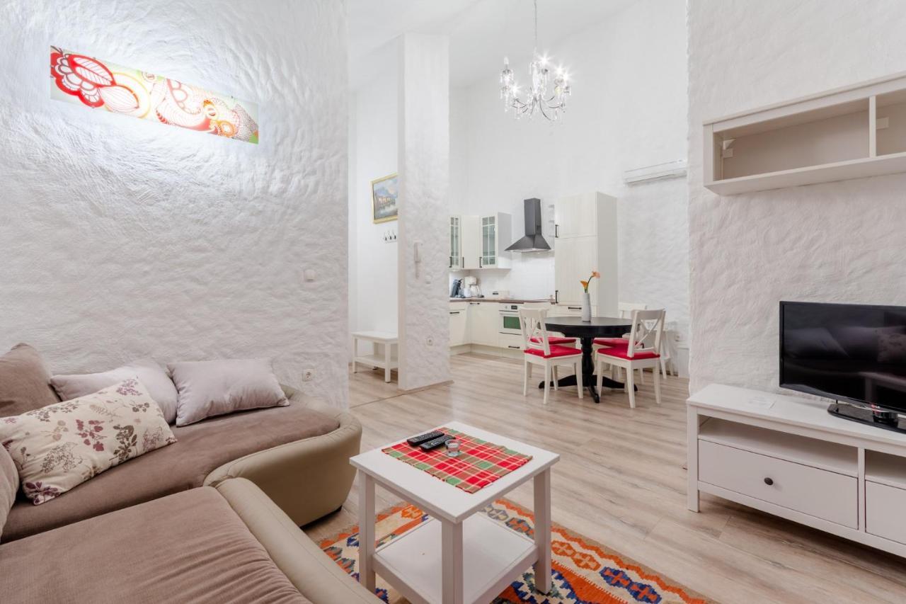 Apartments Villa Kameja Donji Okrug  객실 사진