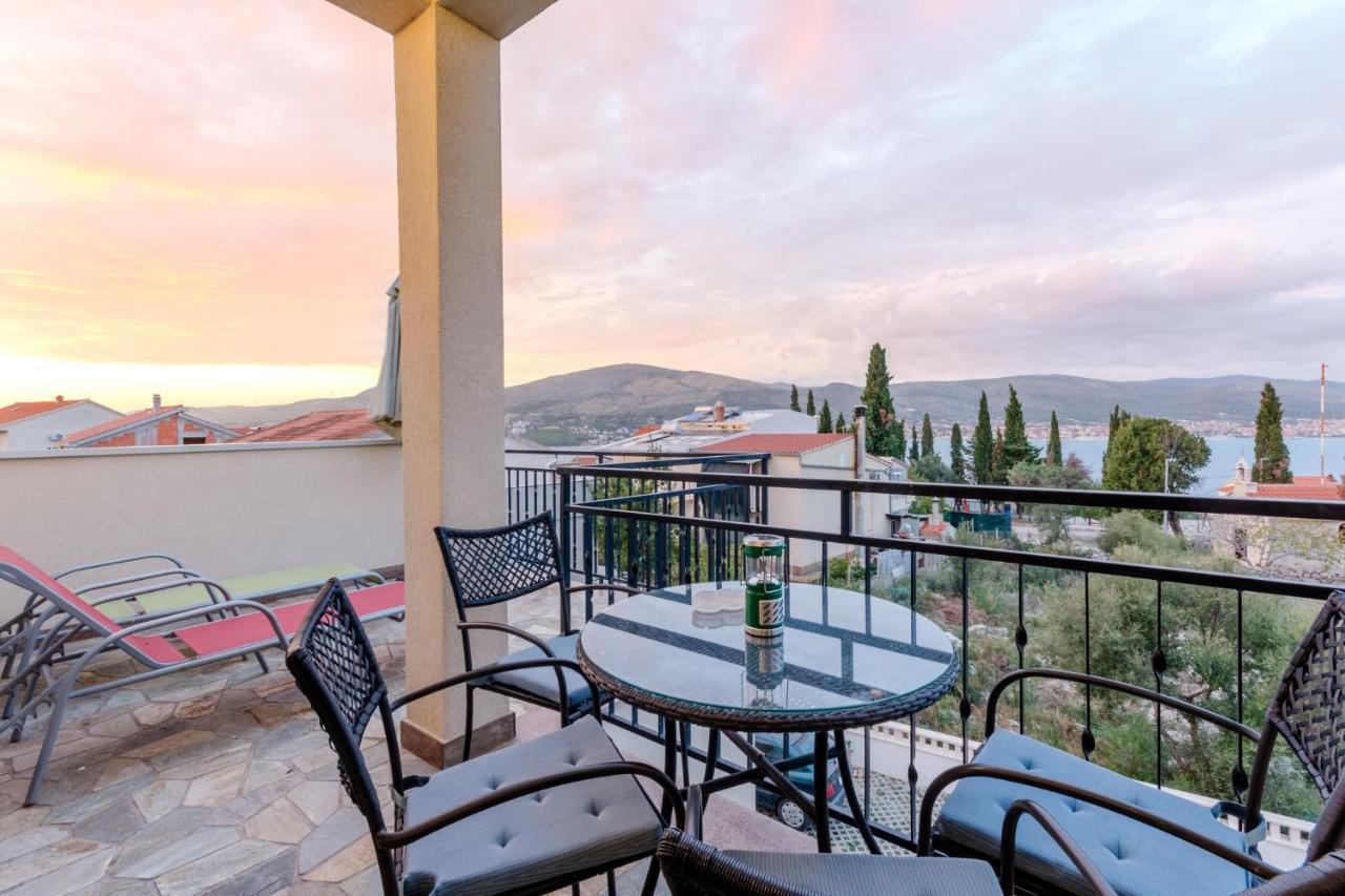 Apartments Villa Kameja Donji Okrug  외부 사진