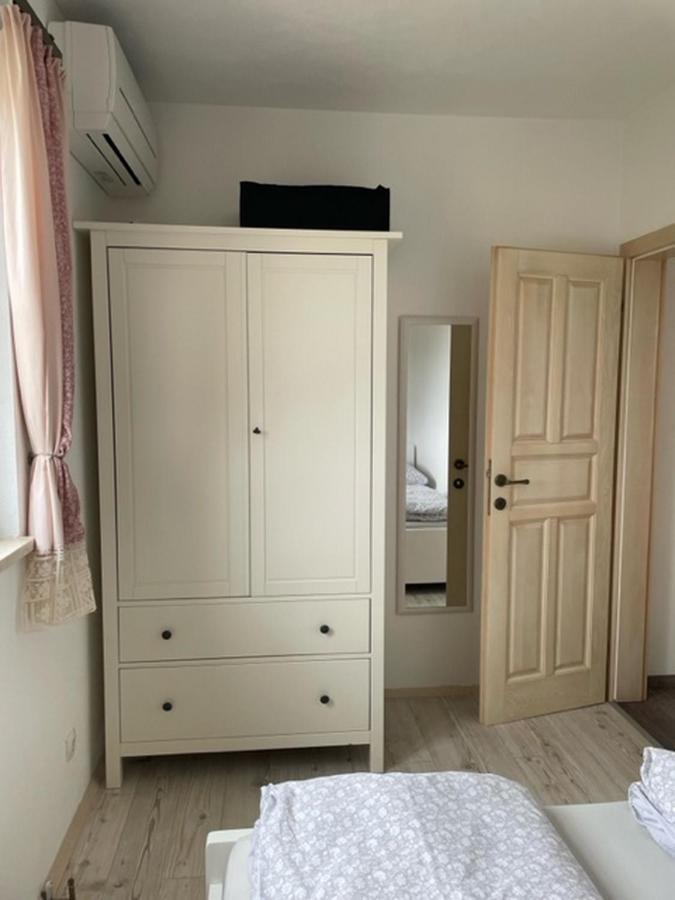 Apartments Villa Kameja Donji Okrug  외부 사진