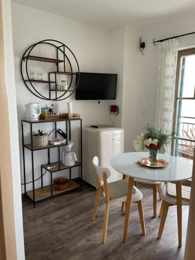 Apartments Villa Kameja Donji Okrug  외부 사진